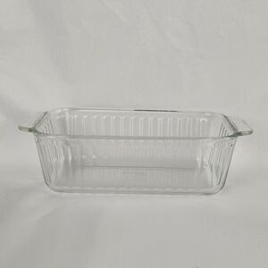 Vintage Mid-Century Pyrex Scalloped Loaf Plan 1.5 Qt